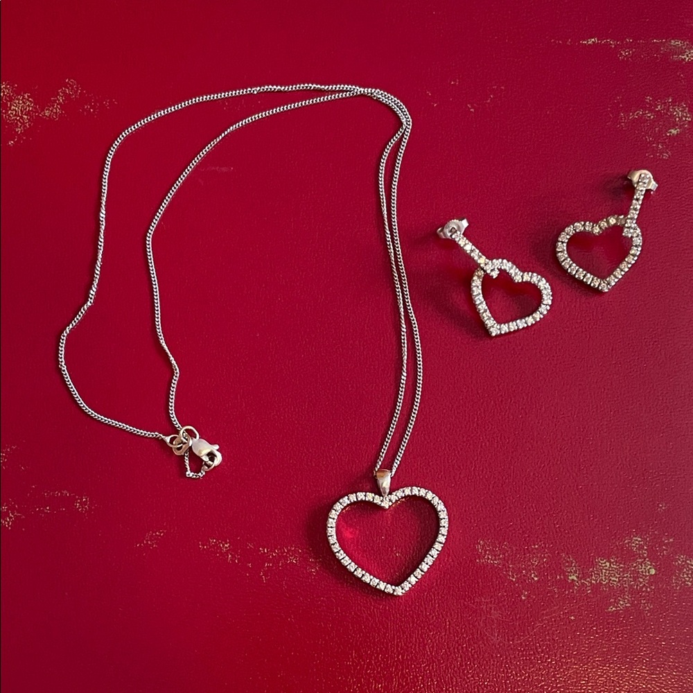 14k White gold and diamond heart necklace and earring set
